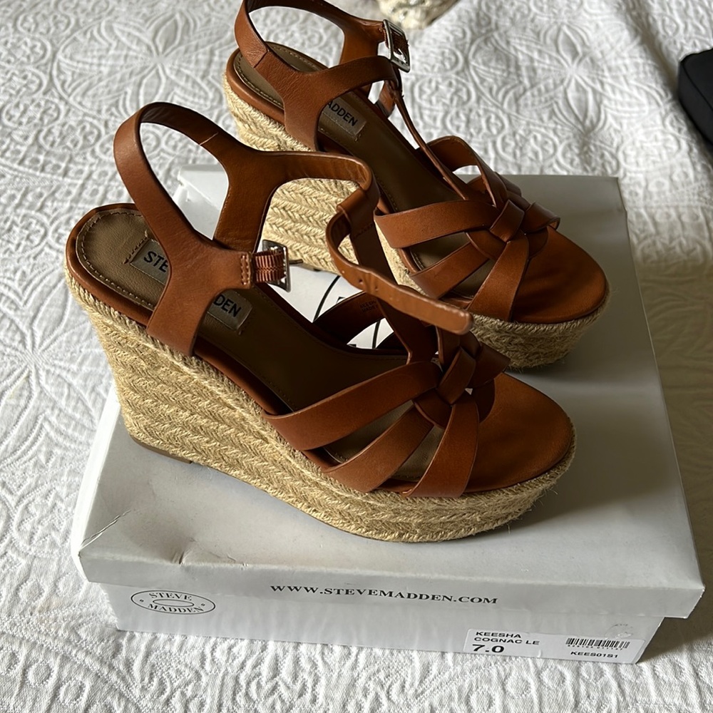 Steve Madden platform wedges gently used